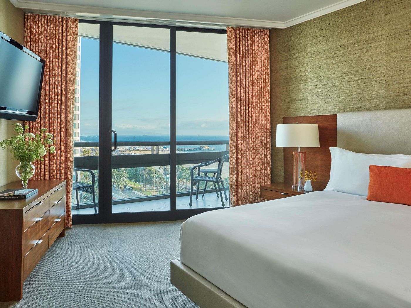 Fairmont-Miramar-Hotel---Bungalows-Room-35