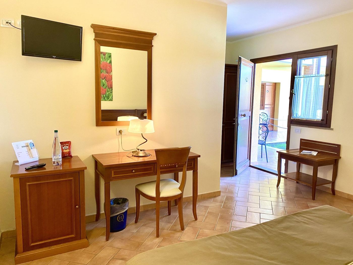 Hotel-Le-Querciolaie-dei-Ricci-Room-5