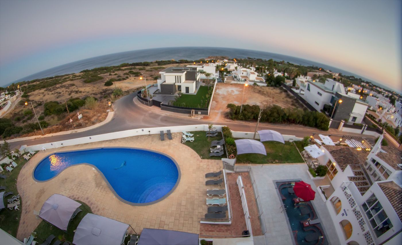 Hotel-Maritur---Adult-Only-Pool-4