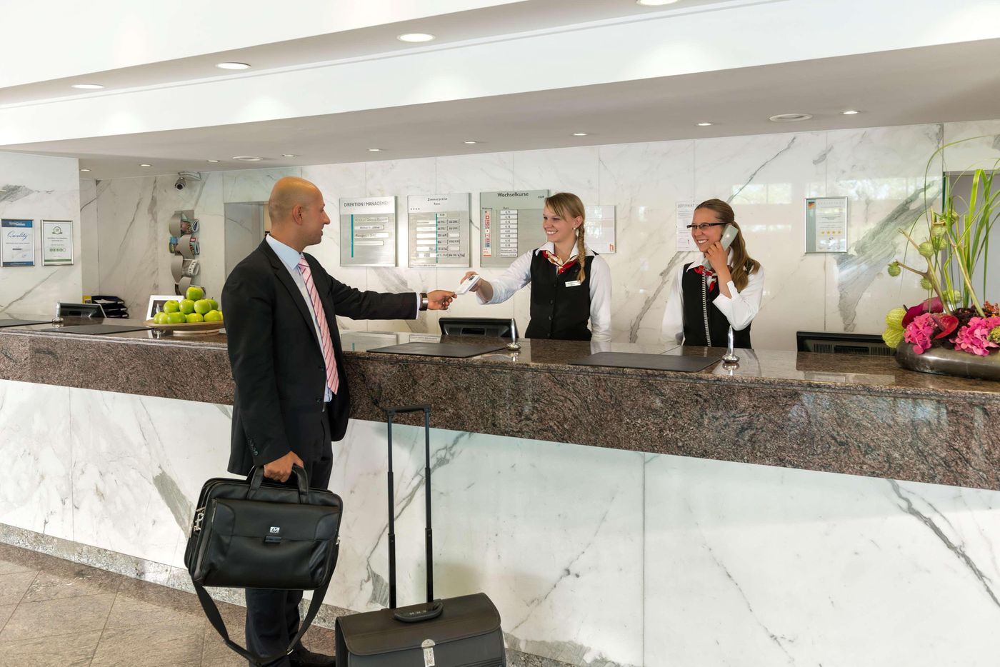 Dorint am Main-Taunus-Zentrum Frankfurt/Sulzbach - Germany - SULZBACH - Lobby - 8