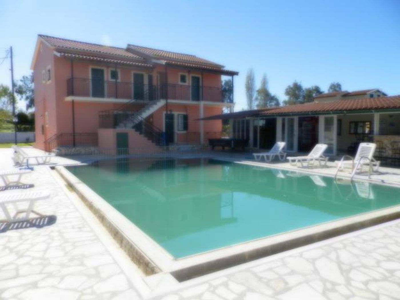 Mary Studios & Apartments