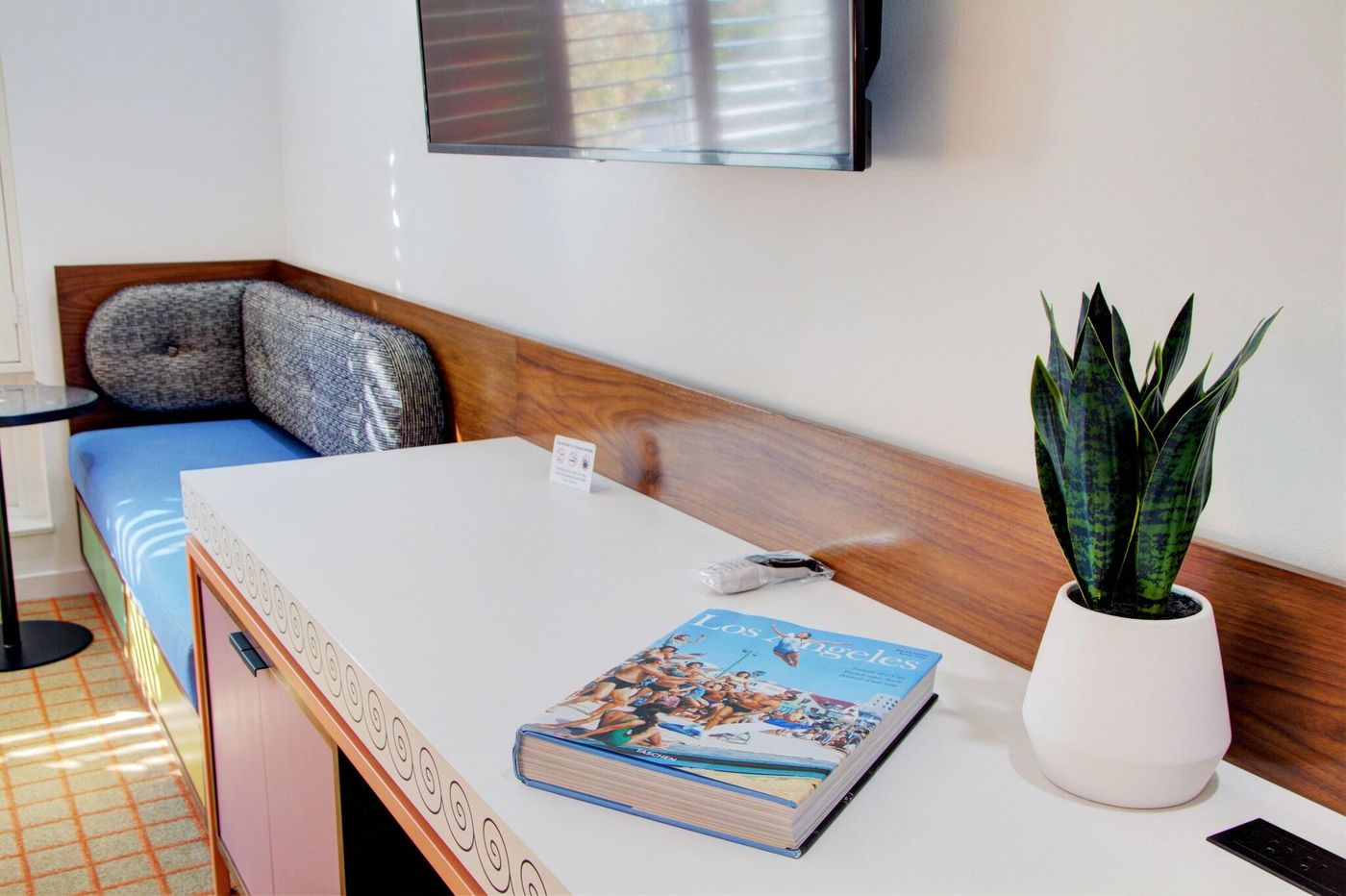 Best-Western-Plus-Hollywood-Hills-Room-43