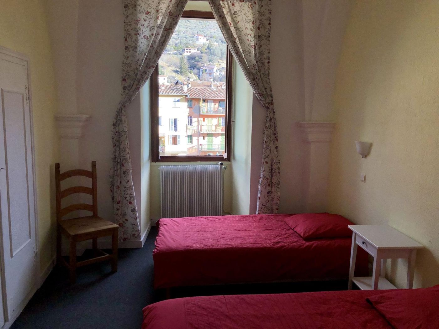 Hostellerie Du Pont Vieux-France-SOSPEL-Room-8