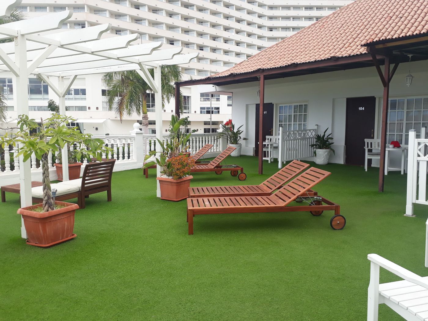 Villa-las-Flores-Terrace-22