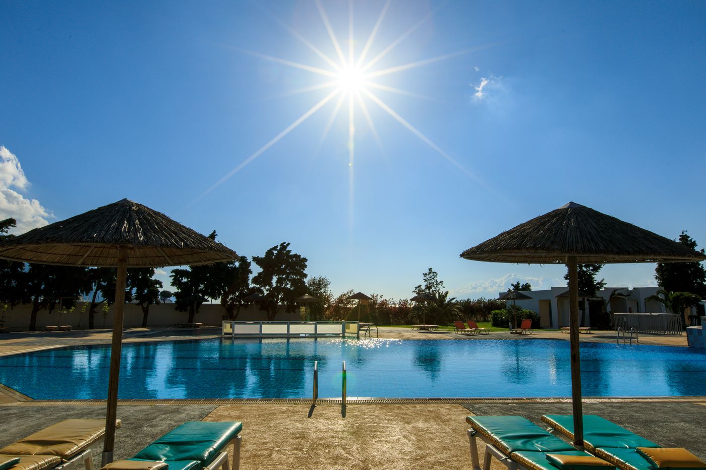 Sovereign-Beach-Hotel-Pool-8