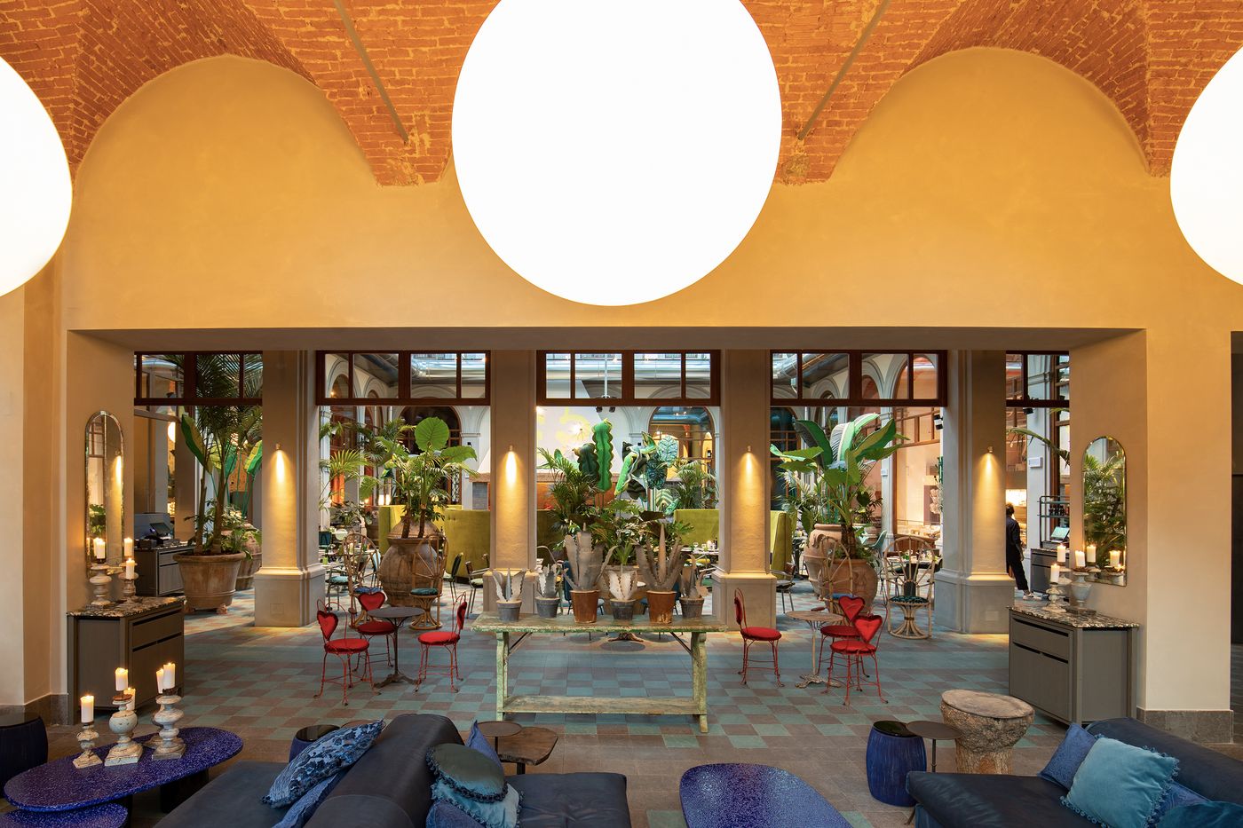 25hours-Hotel-Piazza-San-Paolino-General-view-4