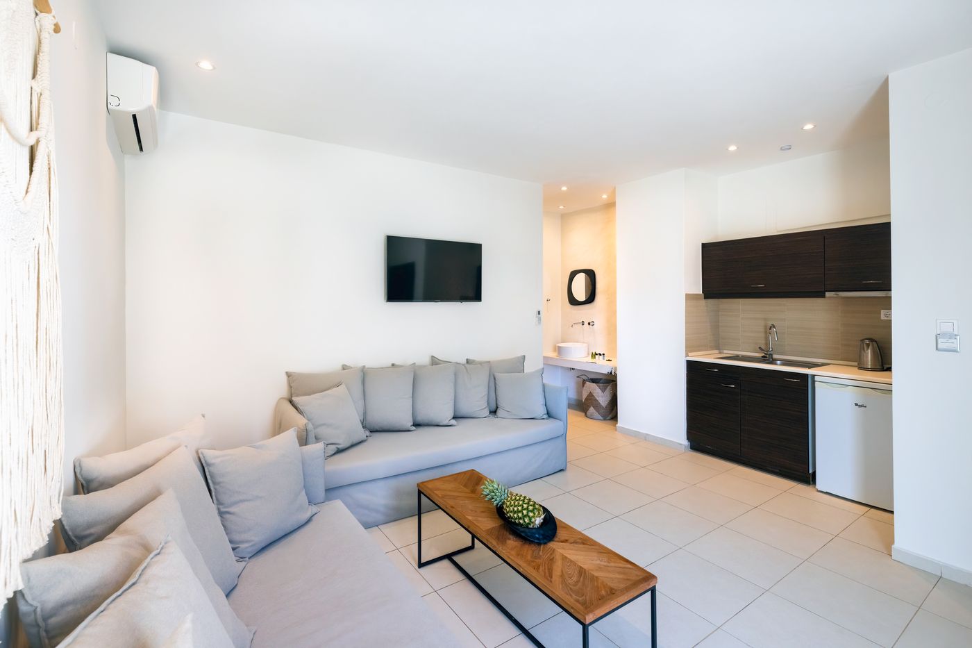 La-Stella-Apartments-and-Suites-Room-20