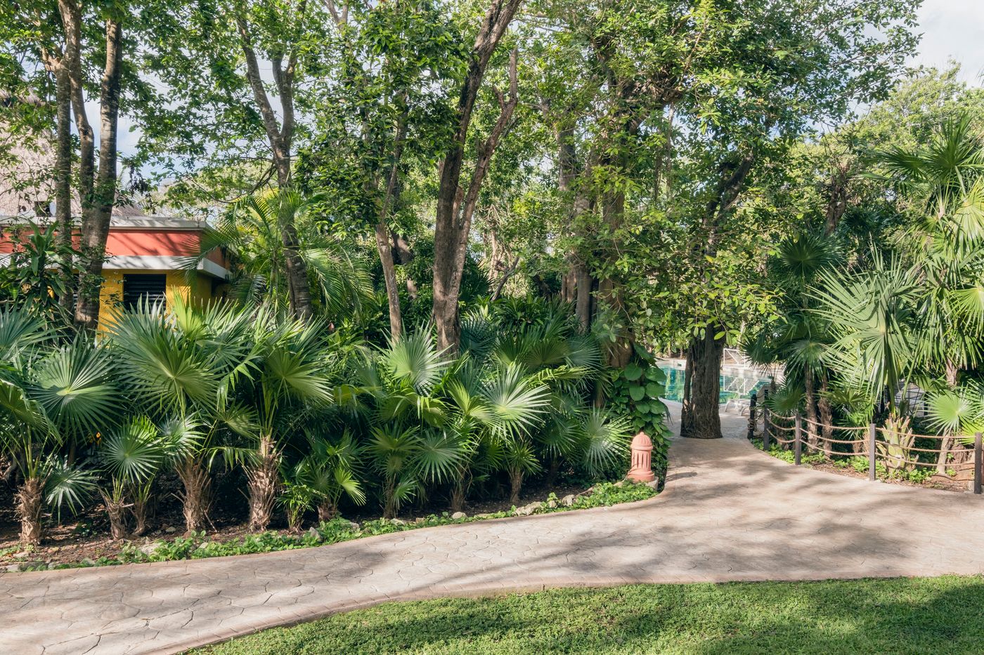 Iberostar-Waves-Quetzal-Room-17