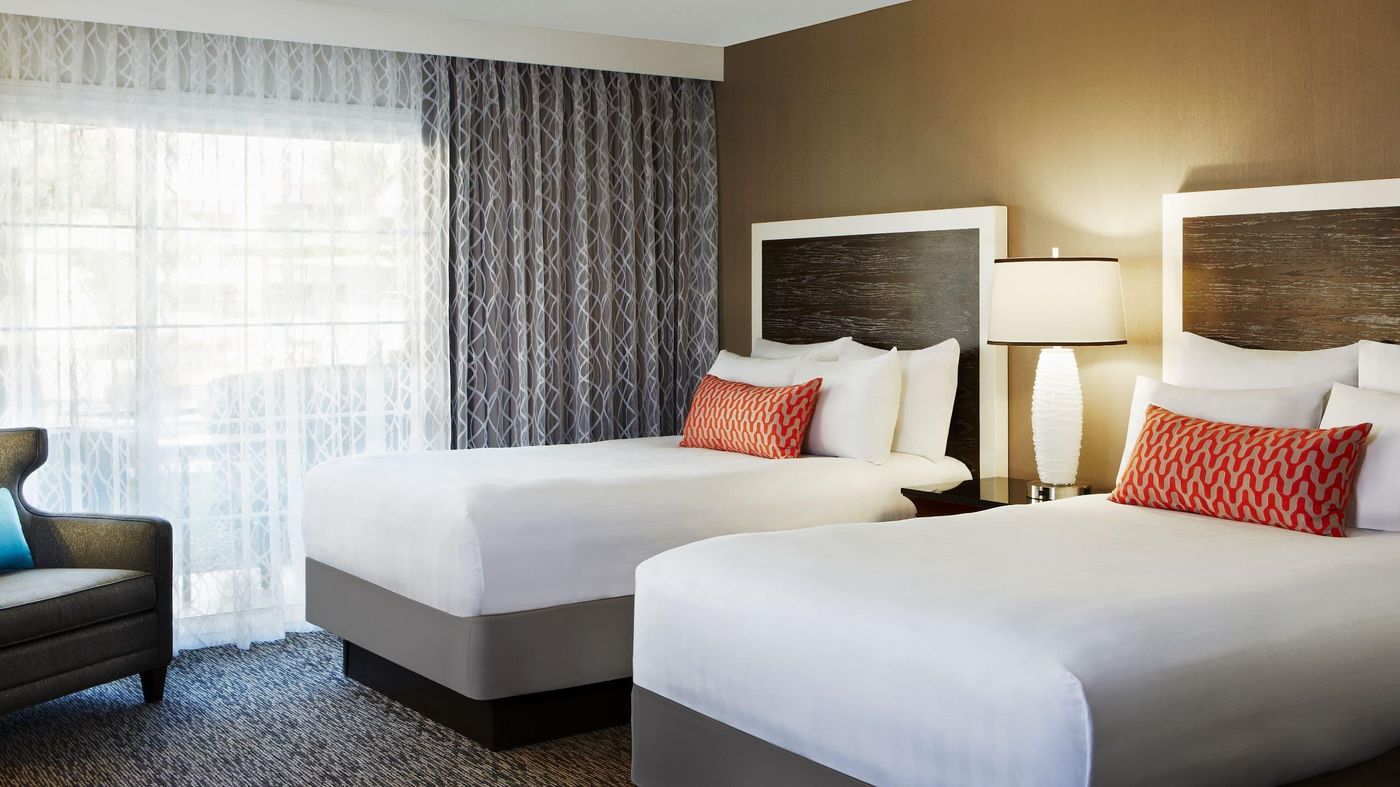 Hyatt-Regency-Newport-Beach-Room-21