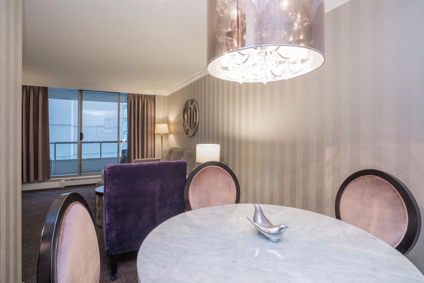 La-Grande-Residence-Vancouver-At-The-Sutton-Place-Room-22