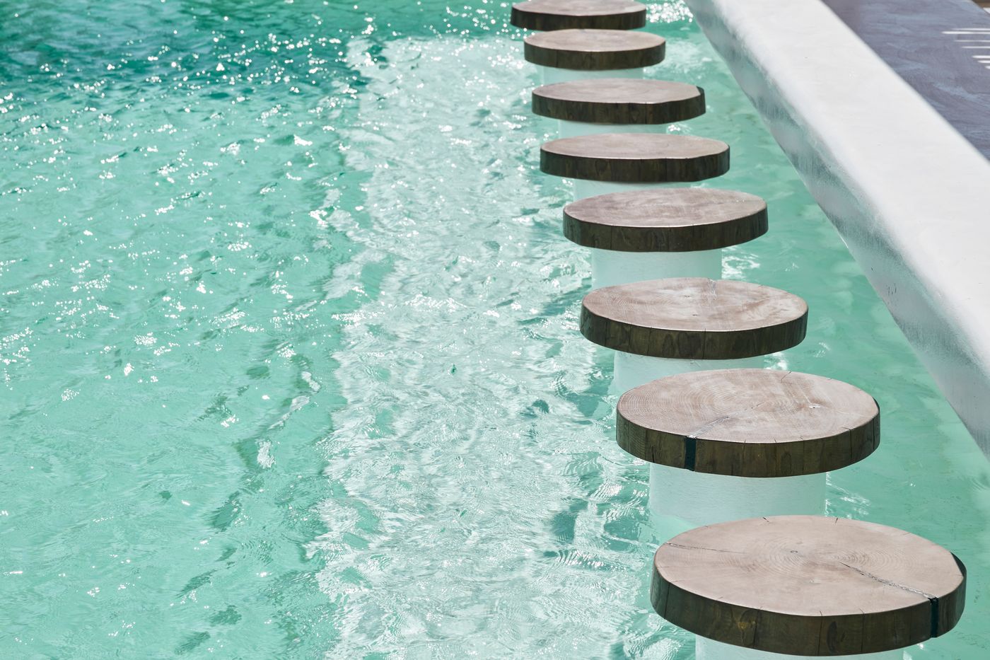 Mediterranean-Beach-Bar-9