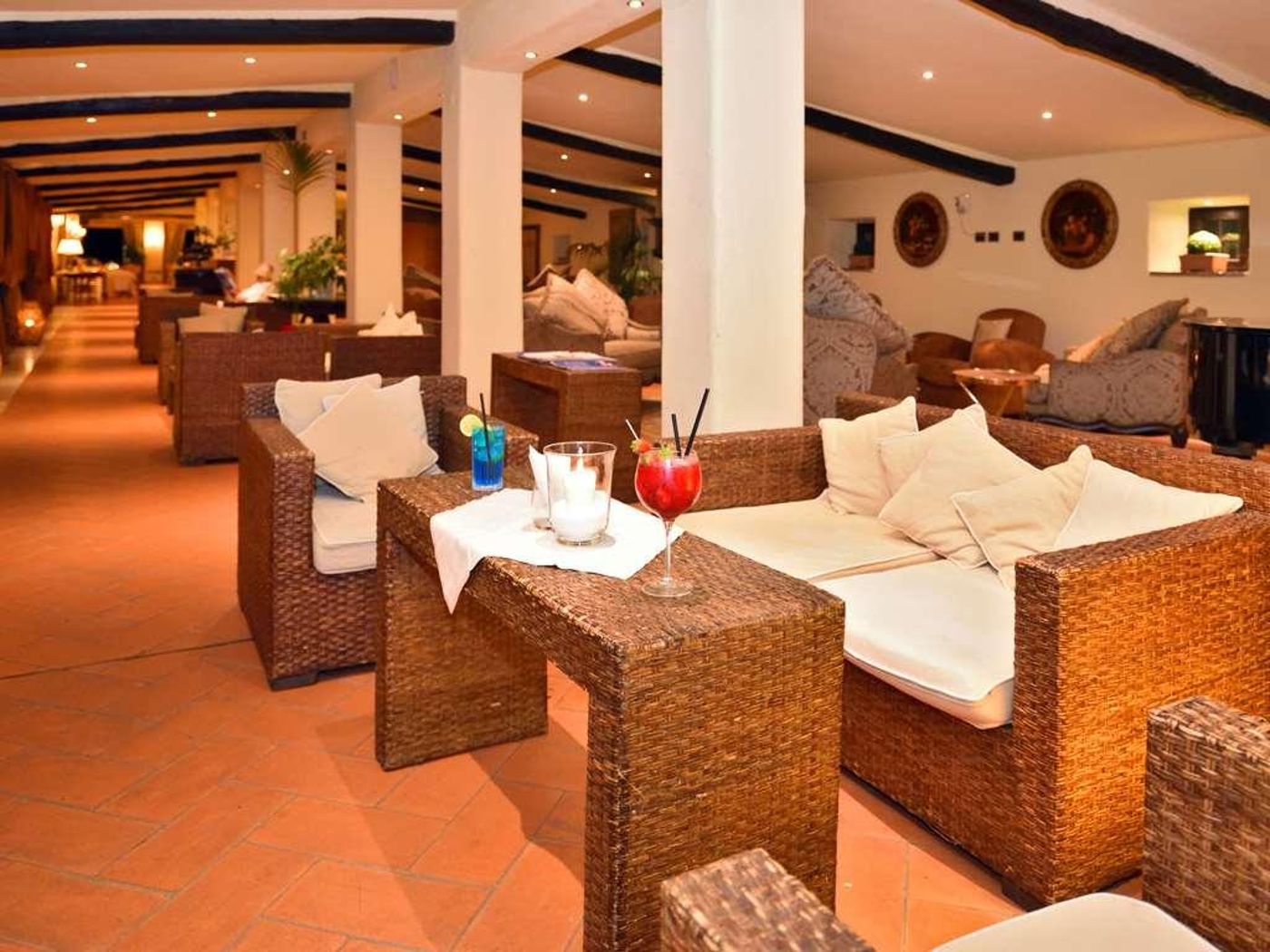 Hotel-Borgo-San-Luigi-Bar-11