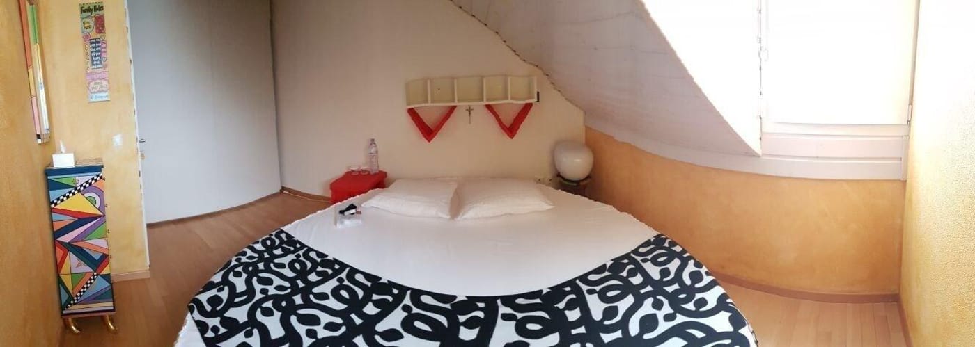 B&B Kelly-Switzerland-RENENS-Room-5