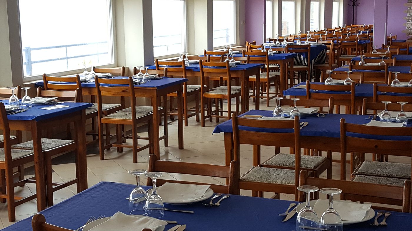 Praia-Azul-Hotel-Apartamento-Restaurant-18