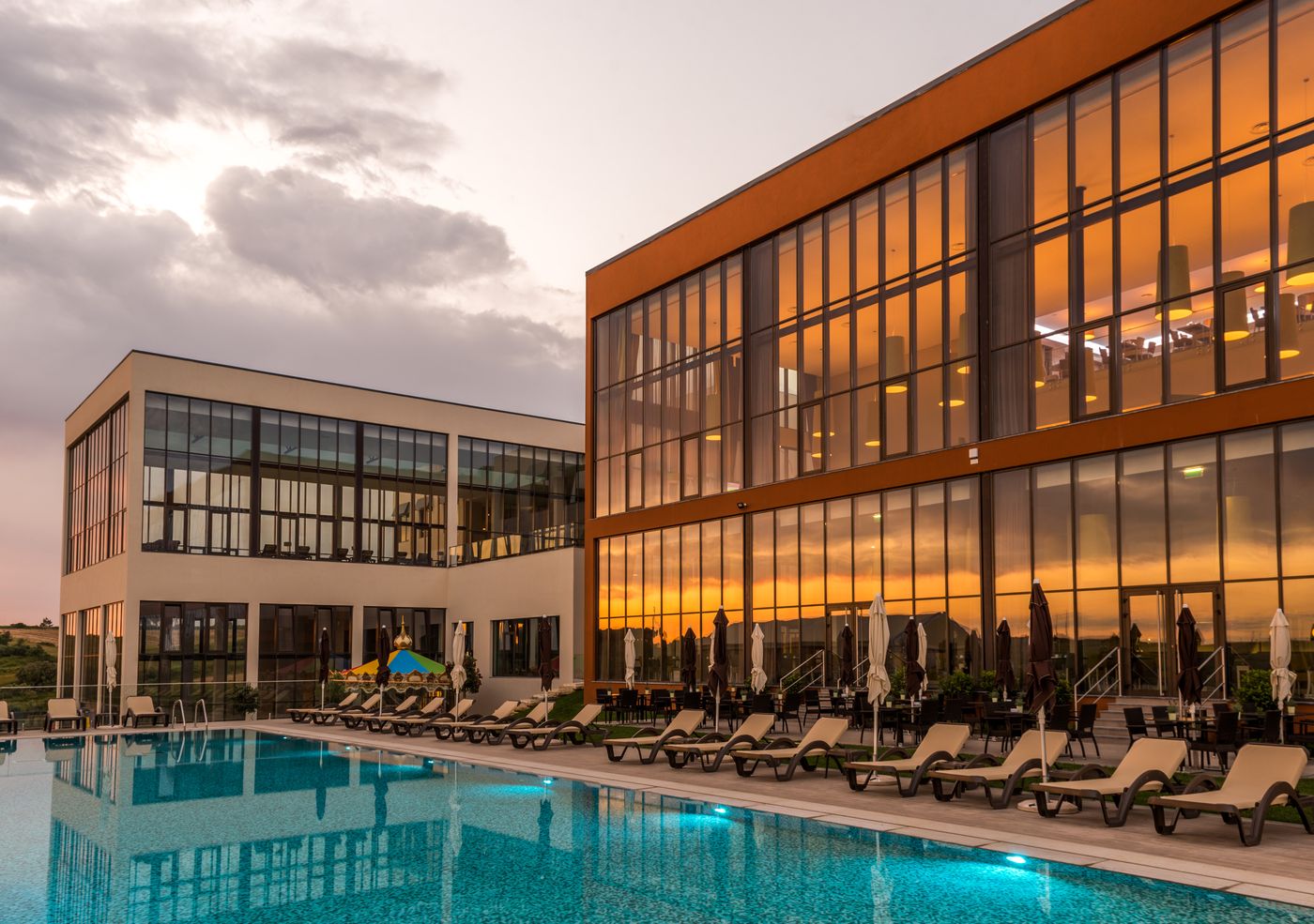 Vila-Gale-Sintra-General-view-1