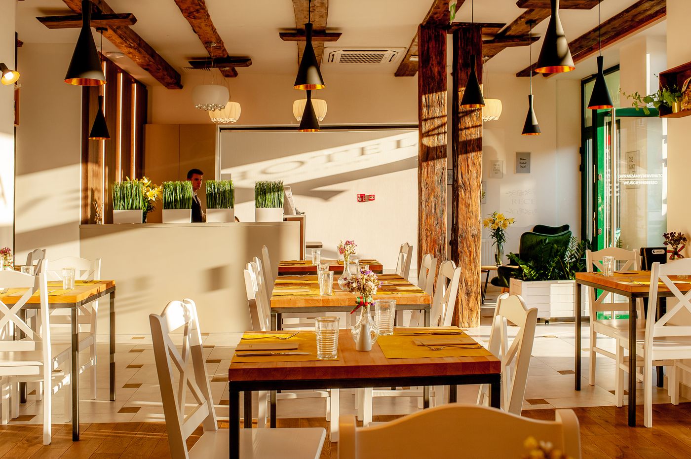 Plaza-Boutique-Hotel-Restaurant-13