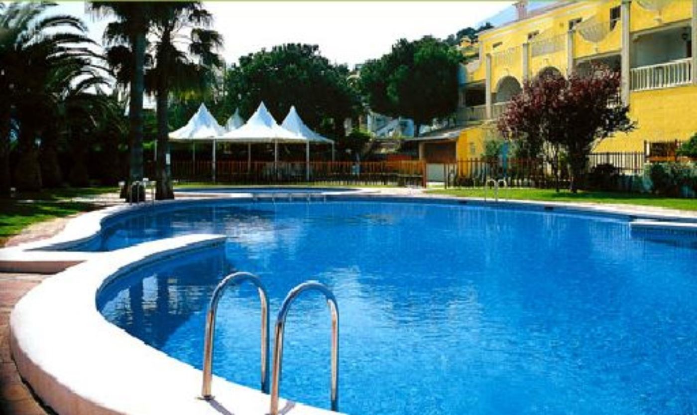 Parque-Denia--Pool-2