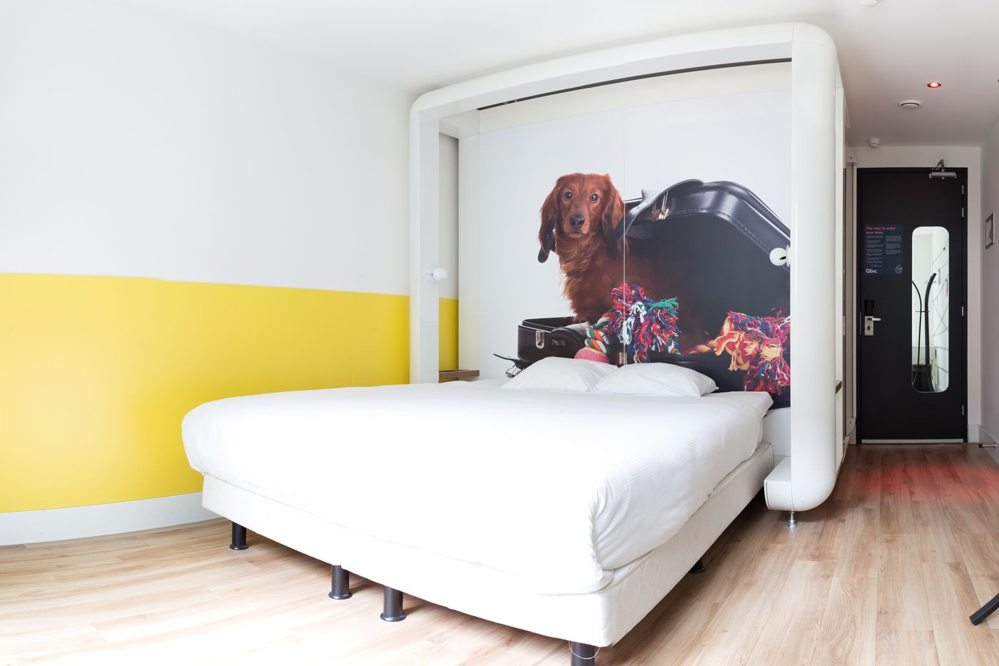 Qbic-Hotel-Amsterdam-Wtc-Room-4