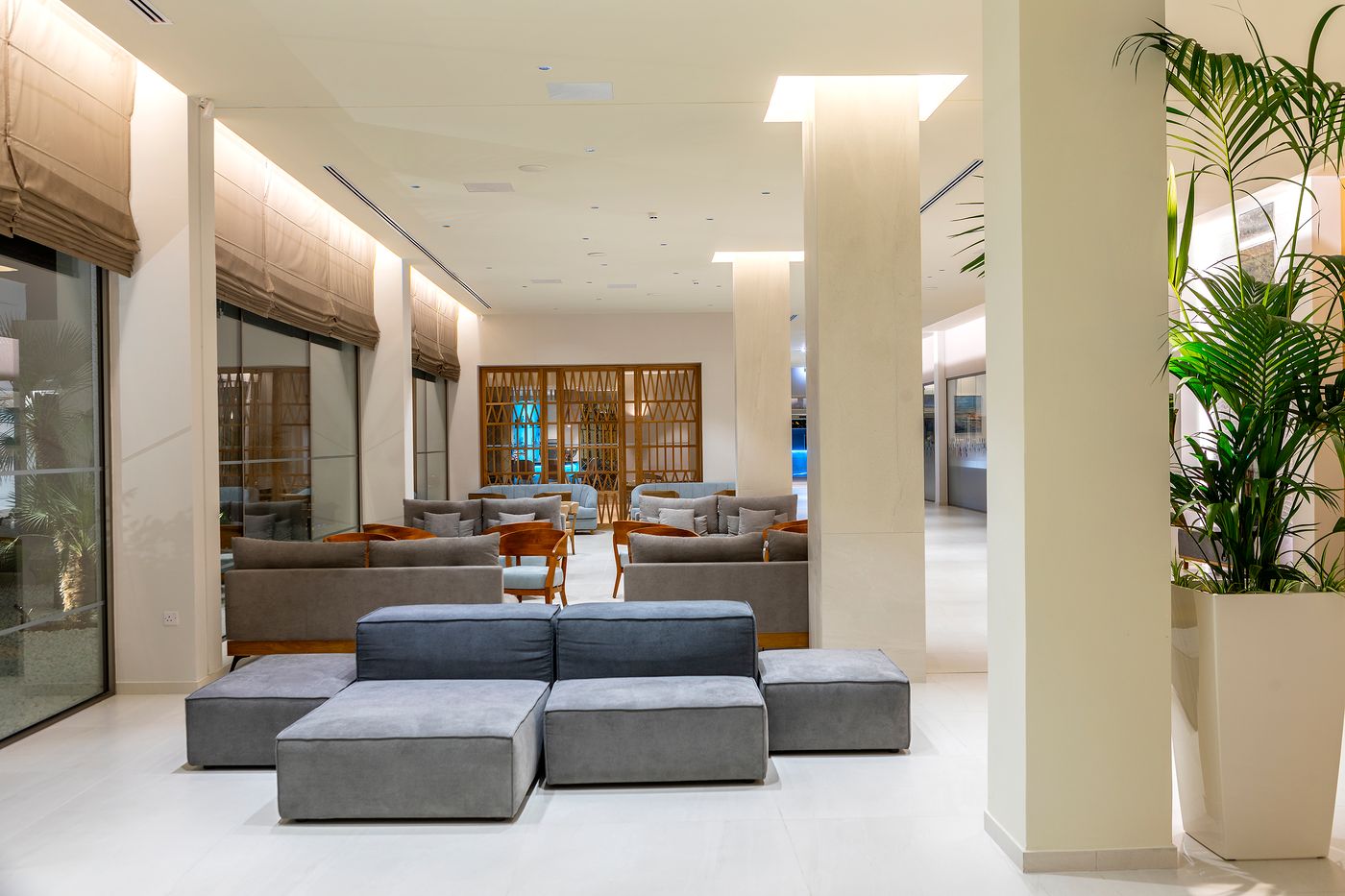 Faros-Hotel-Lobby-63