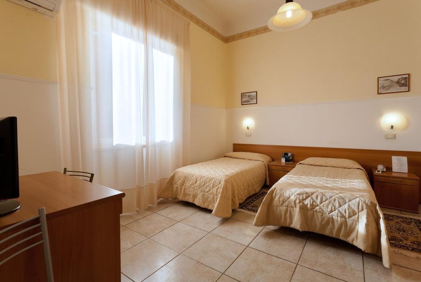 Parking-Hotel-Giardino-General-view-9