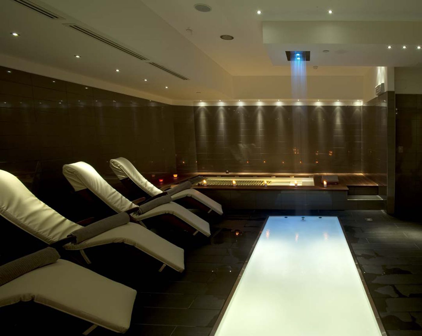 Best-Western-Plus-The-Hub-Hotel-General-view-41