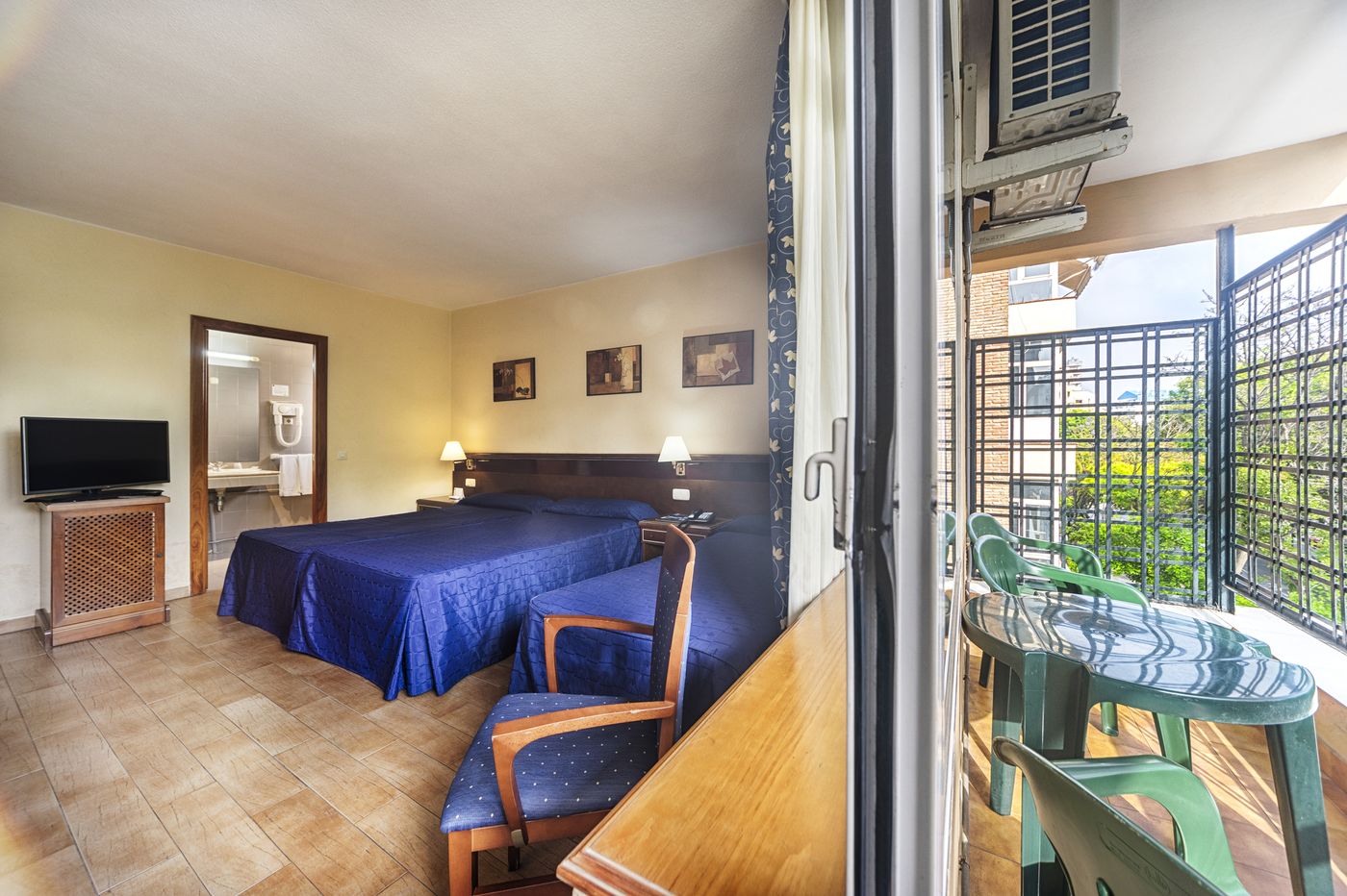 Obal-Urban-Hotel-Marbella-Room-29