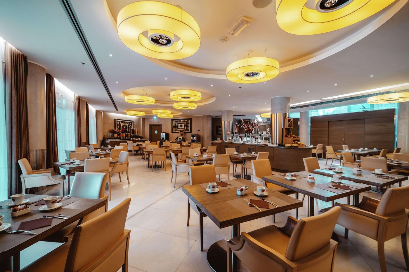 Double-Tree-by-Hilton-Hotel-Olbia-Restaurant-46