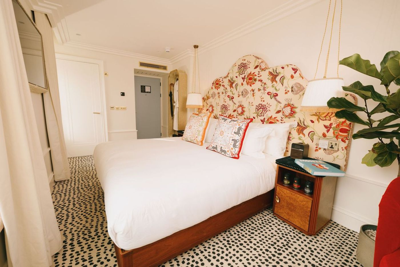 The-Leinster-Room-25