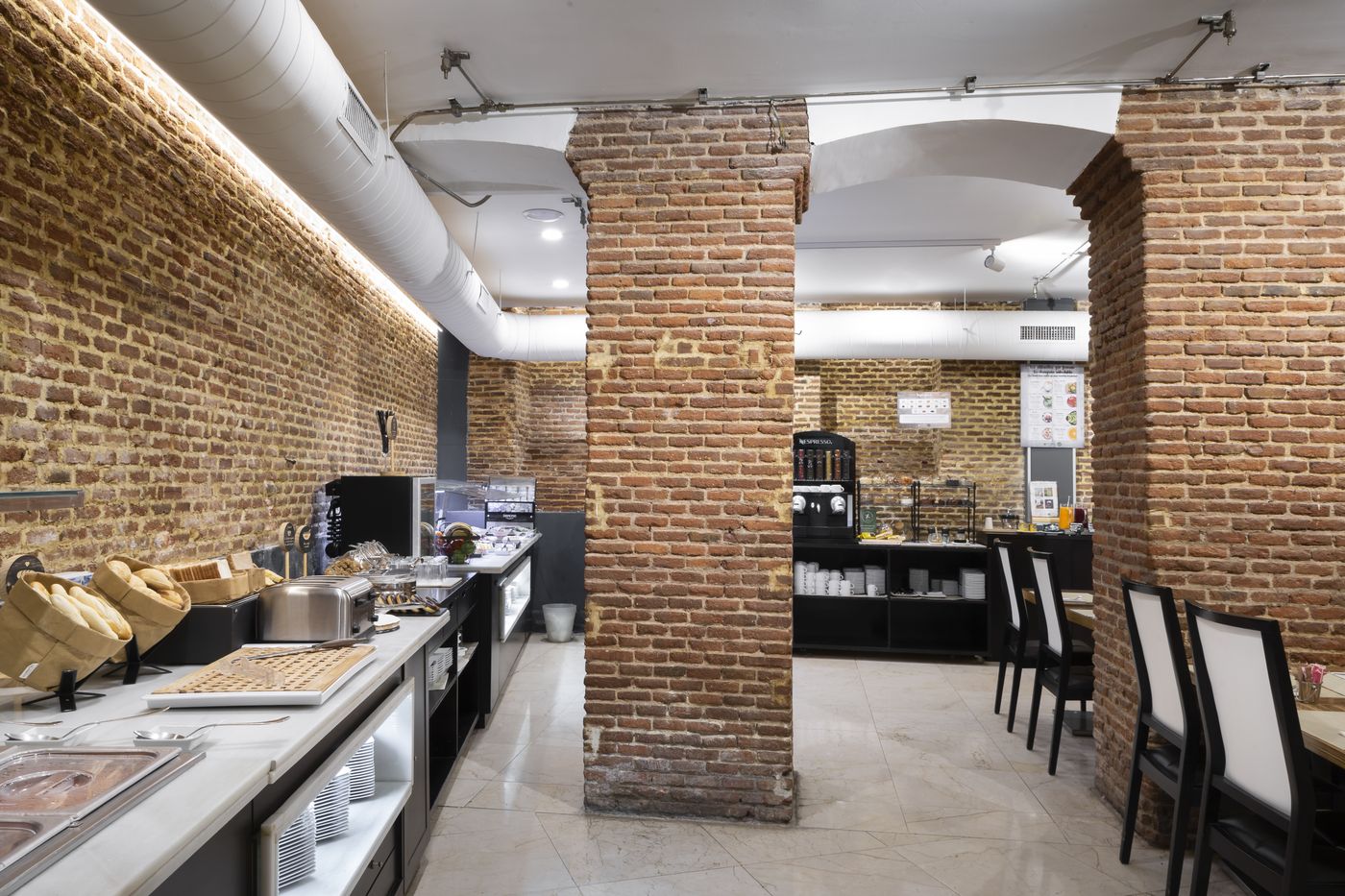 Petit-Palace-Posada-del-Peine-Restaurant-12