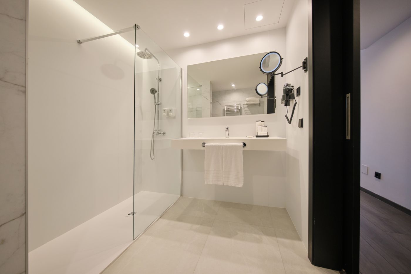 Rafaelhoteles-Ventas-Room-32