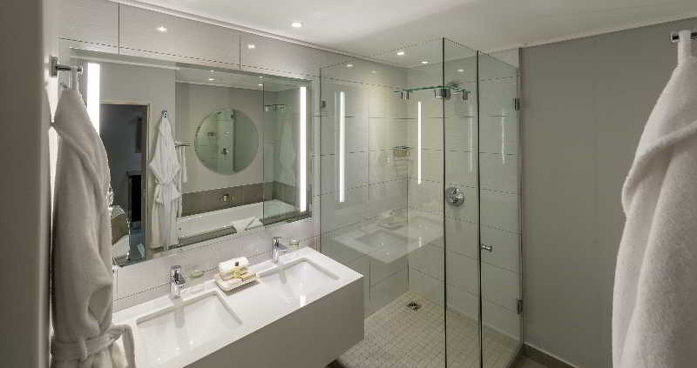 Victoria---Alfred-Hotel-by-Newmark-Room-43