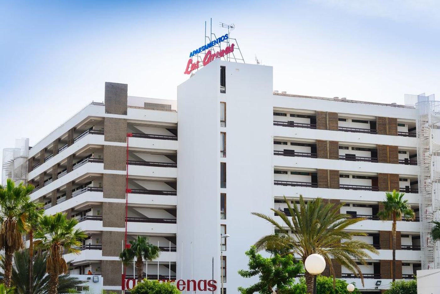 Las Arenas Apartments