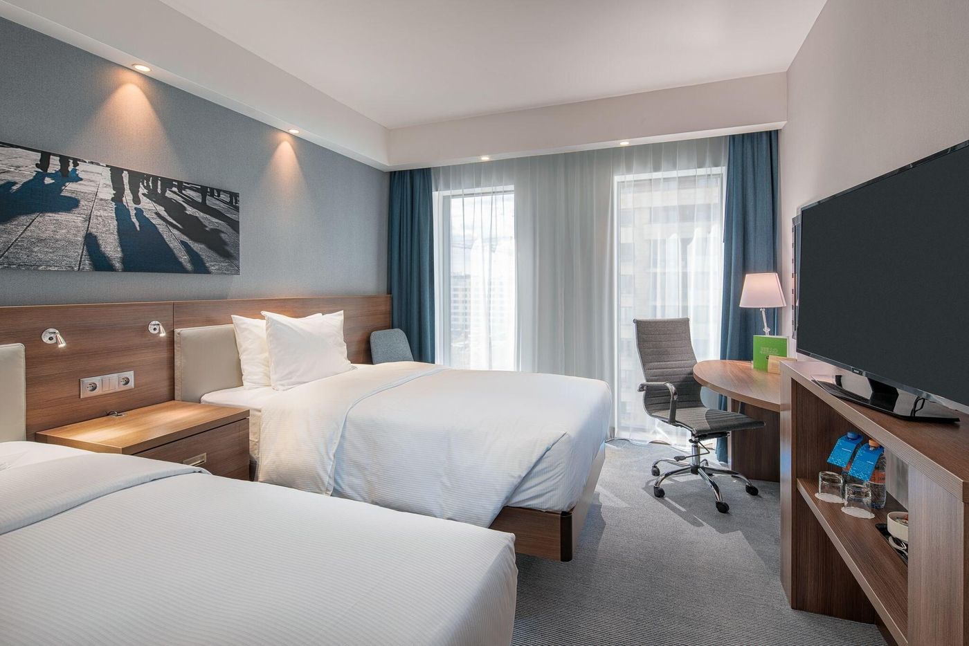 Hampton-by-Hilton-Warsaw-Mokotow-Room-23