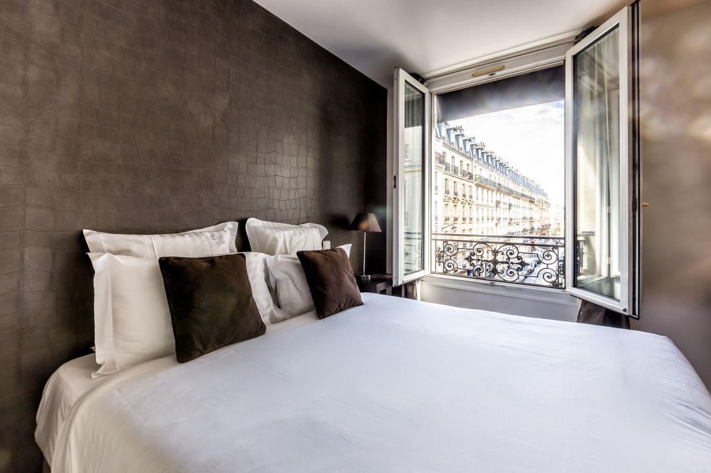 Atelier-Montparnasse-Room-42