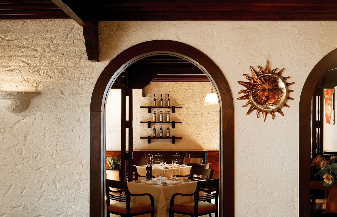 Le-Meridien-Dubai-Hotel---Conference-Centre-Restaurant-81