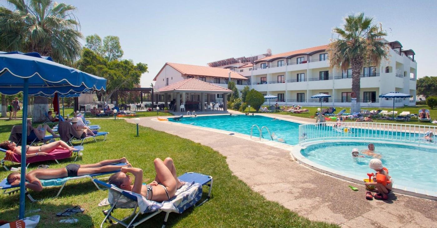 Matoula-Beach-Pool-7