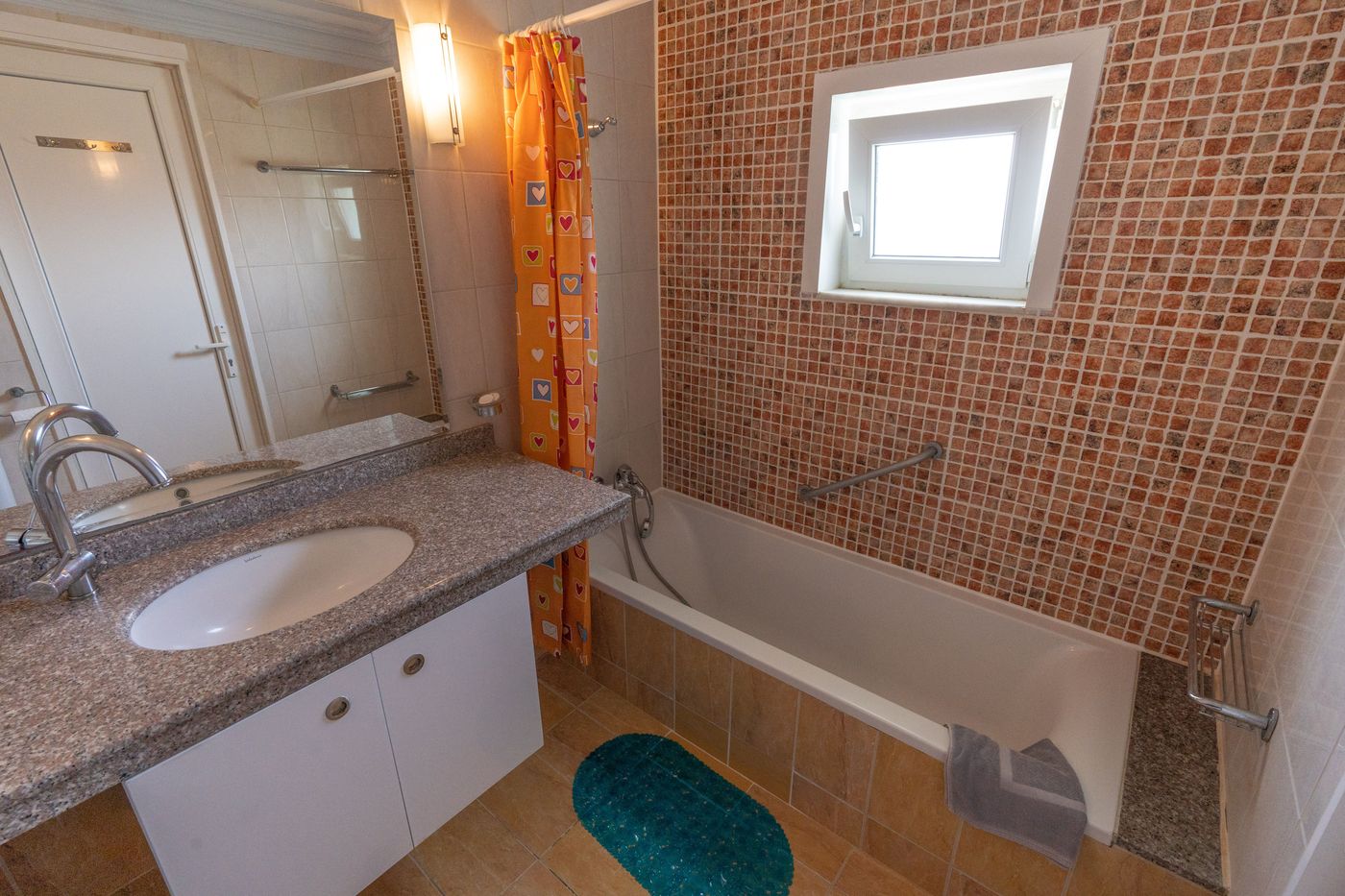 Grecian-Fantasia-Resort-Room-15