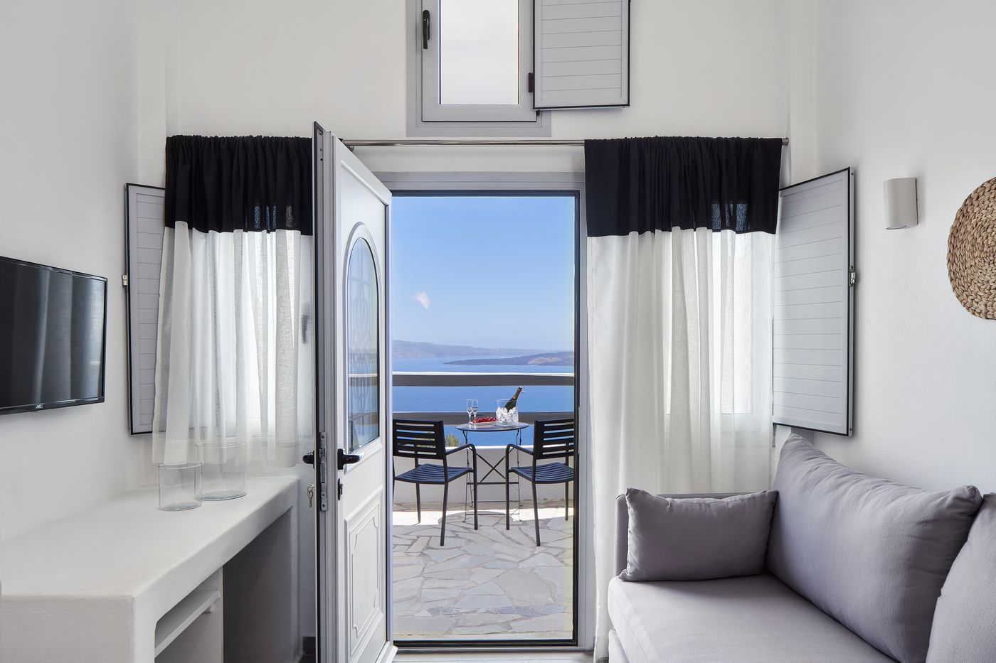 Mr-and-Mrs-White-Oia-Santorini-Room-57