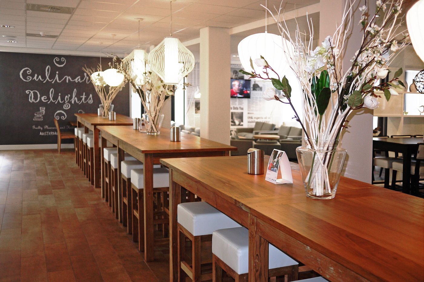 Holiday-Inn-Express-Amsterdam-Schiphol-General-view-26