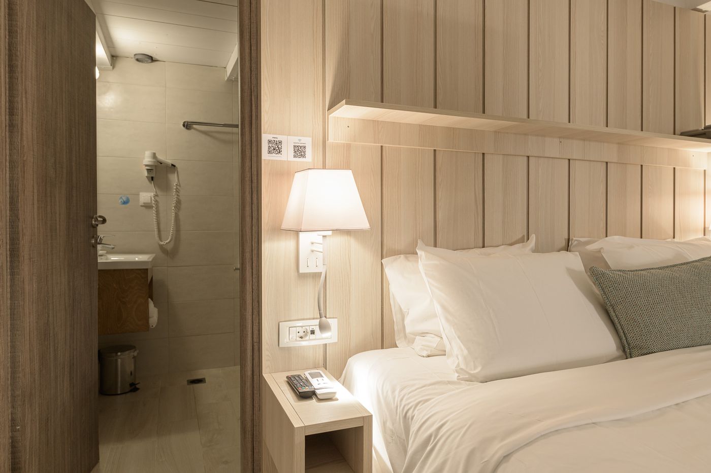 Iakinthos-Tsilivi-Beach-Room-50