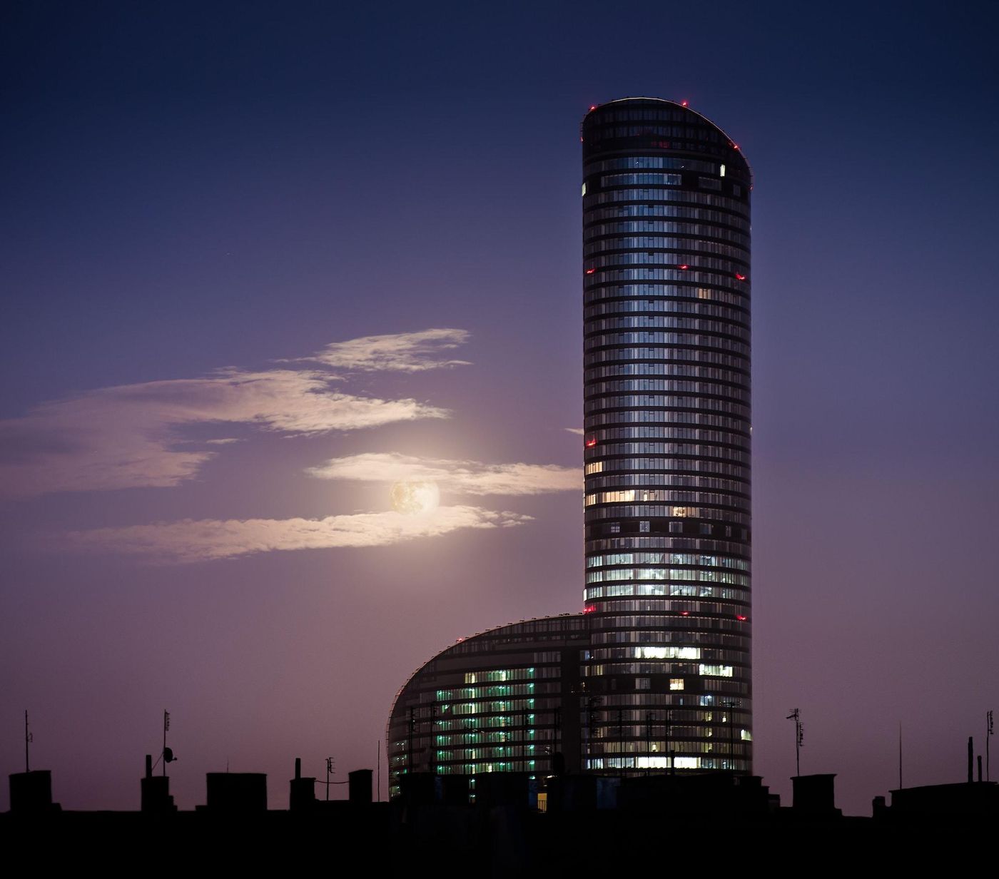 Apartamenty Sky Tower-Poland-WROCLAW-General view-1