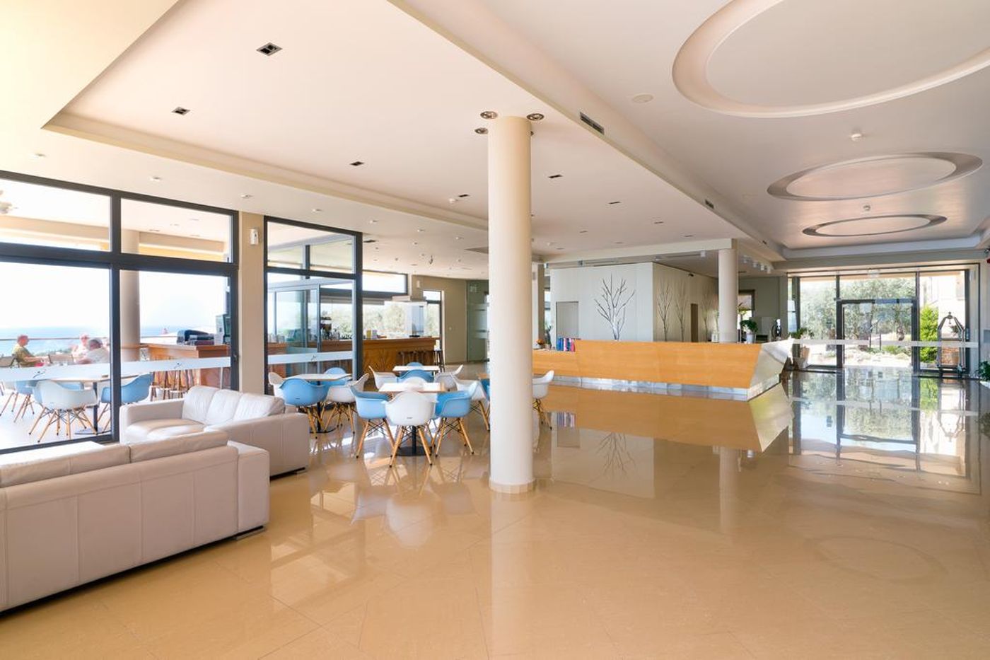 Aeolis Thassos Palace