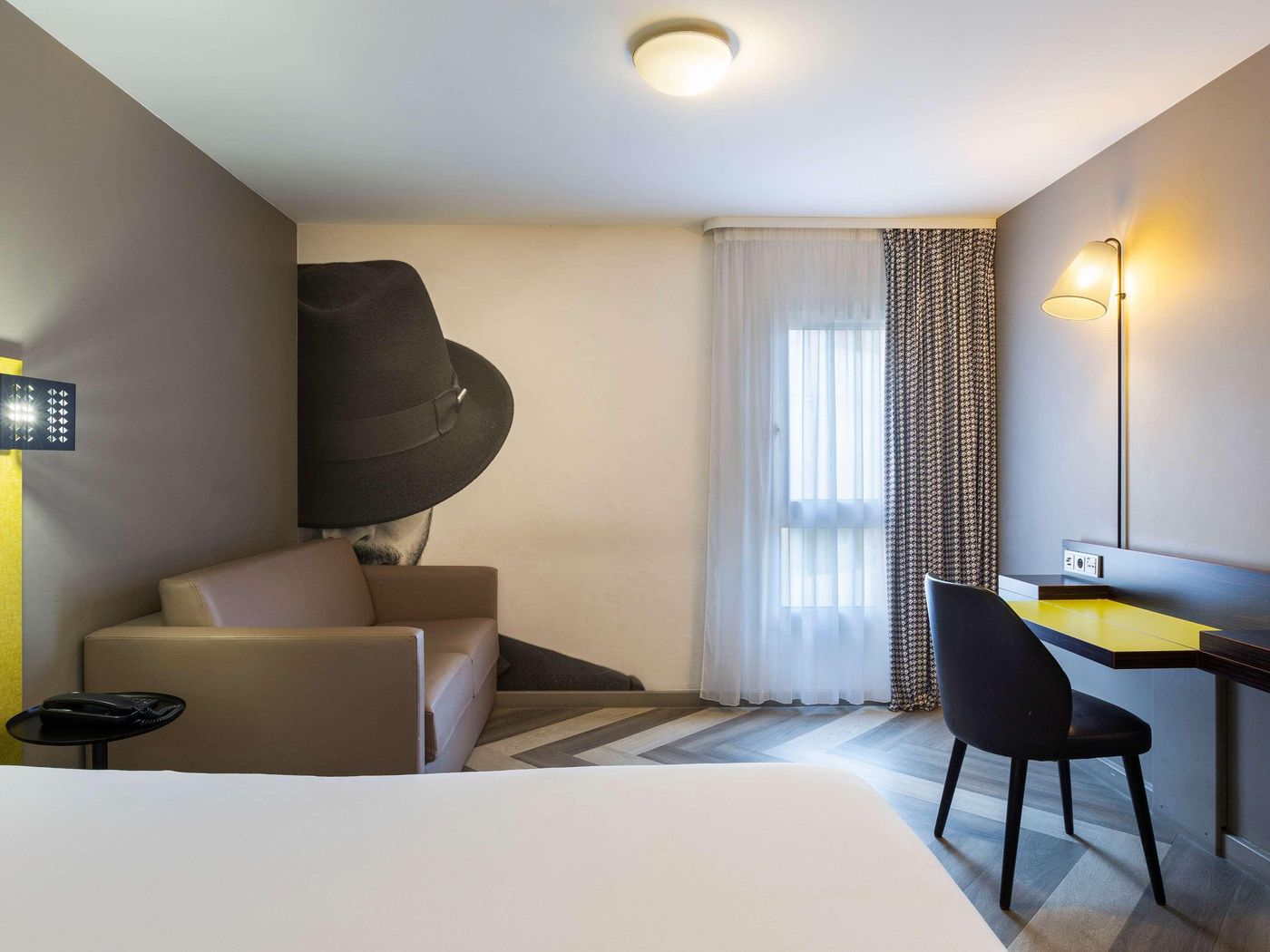 Ibis-Styles-Nice-Vieux-Port-Room-9