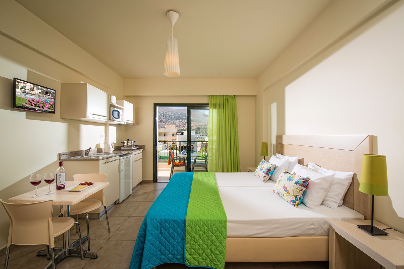 Kristalli Apartments