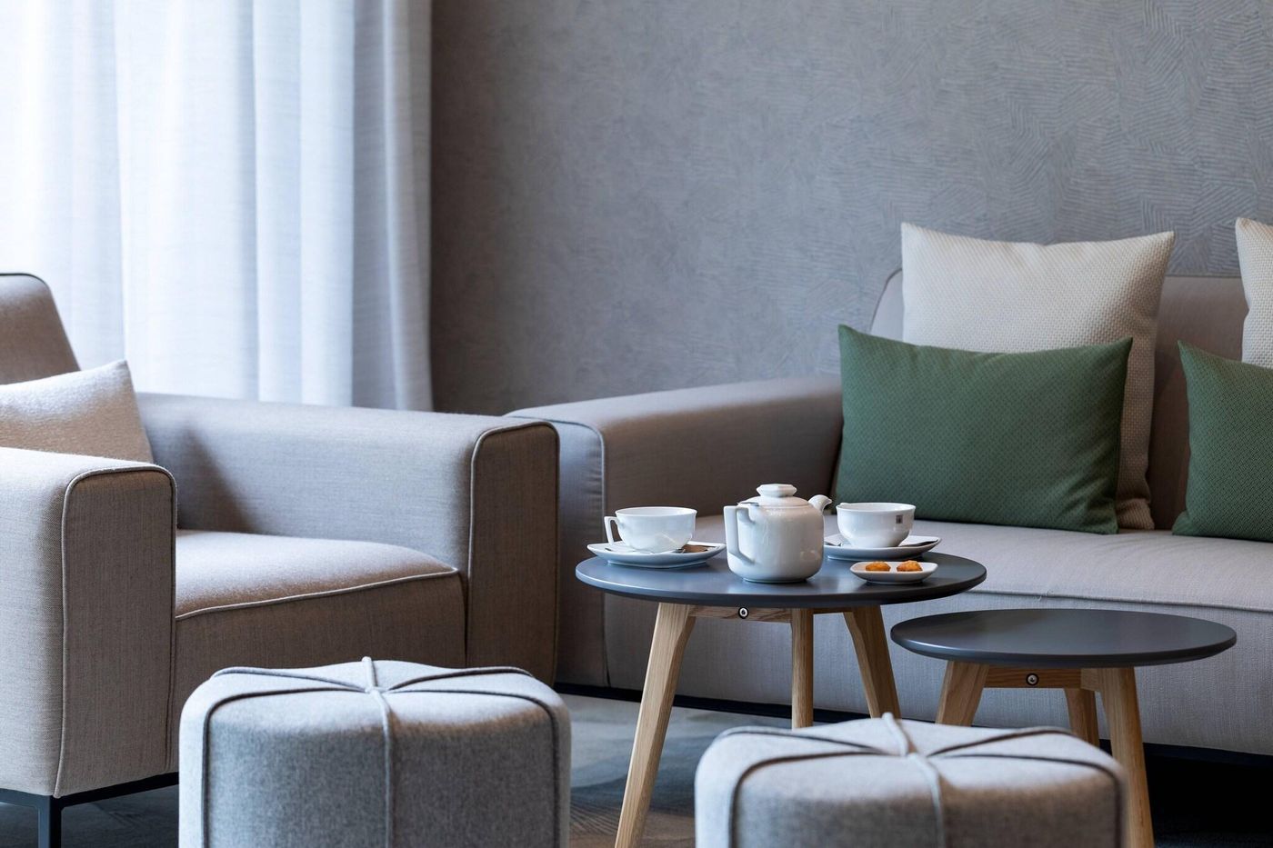 Ac-Hotel-By-Marriott-Berlin-Humboldthain-Park-Lobby-18