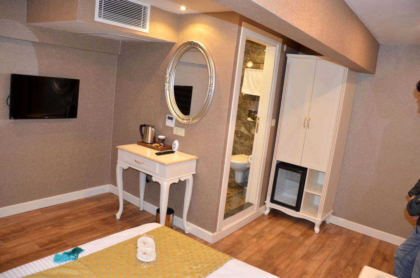 Sun-Comfort-Hotel-Room-6