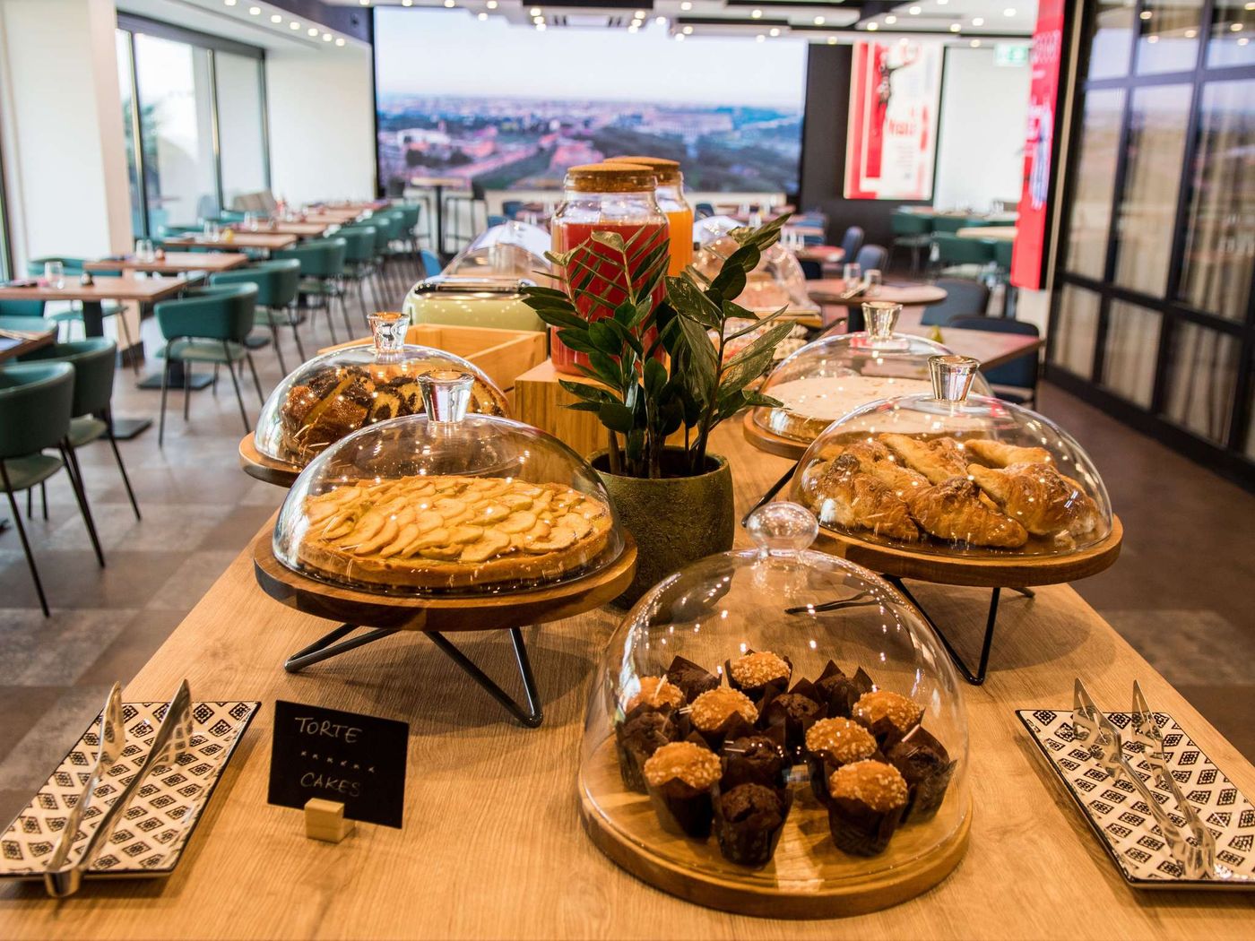 Mercure-Roma-Cinecitta-Restaurant-31