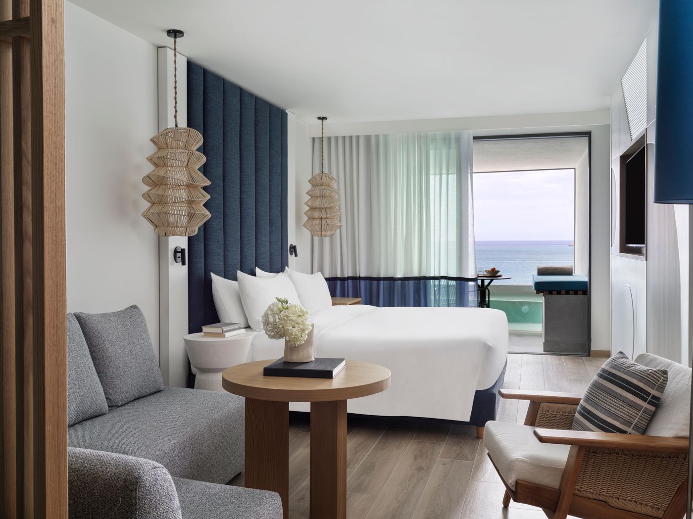 Avra-Collection-Hermes-Hotel-Room-18