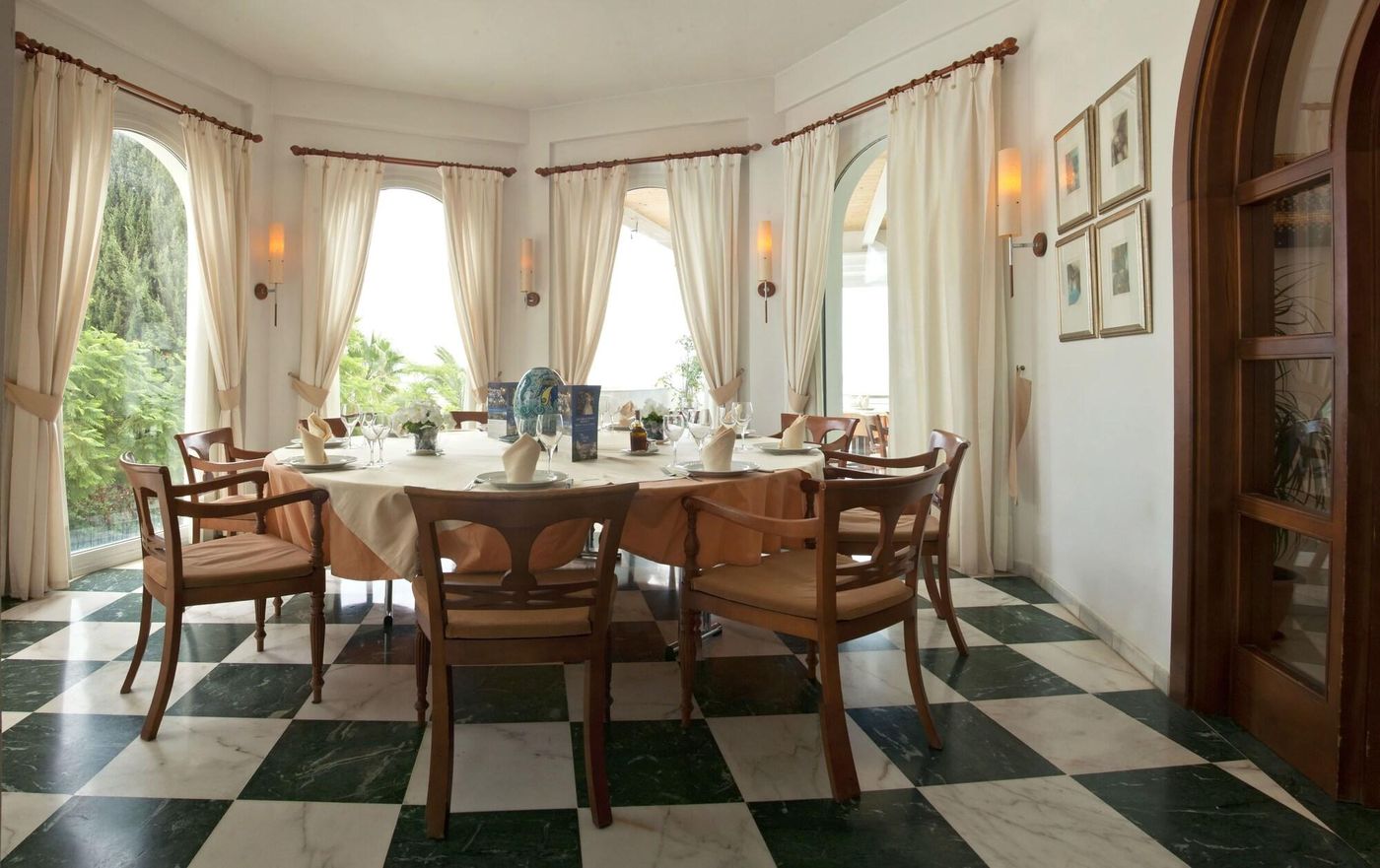 Hotel-Villa-Guadalupe-Restaurant-17