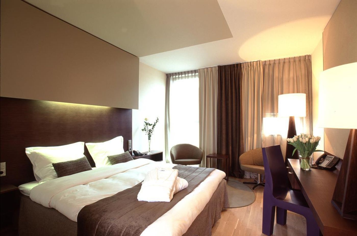 Dutch-Design-Hotel-Artemis-Room-35